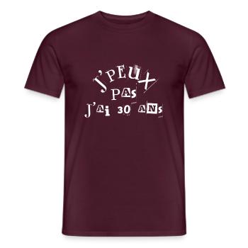 J'peux pas j'ai 30 ans - T-shirt homme - rouge brique - Devant - AI Model Male 178 light (178cm)