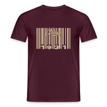 vintage 1931 Code barre 1931: Année 2025. - T-shirt homme - rouge brique - Devant - AI Model Male 178 light (178cm)
