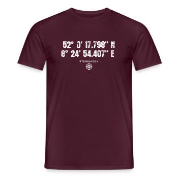 SteinhagenGeocacher Geschenk Standort GPS Stadt - Männer T-Shirt - Ziegelrot - Vorne - AI Model Male 178 light (178cm)