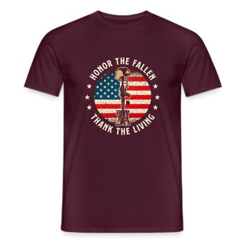 Honorez les morts Merci aux vivants - Patriotique - T-shirt homme - rouge brique - Devant - AI Model Male 178 light (178cm)