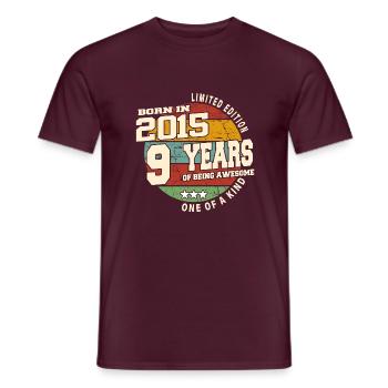 2015 Vintage Retro Classique 9 ans - T-shirt homme - rouge brique - Devant - AI Model Male 178 light (178cm)
