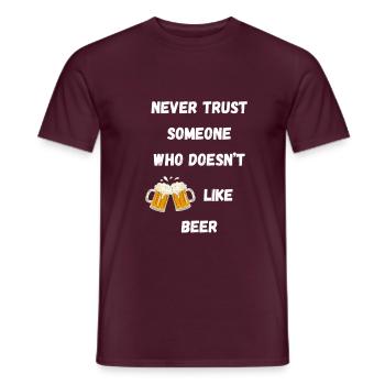 never trust someone ...beer - Men's T-Shirt - brick red - Front - AI Model Male 178 light (178cm)