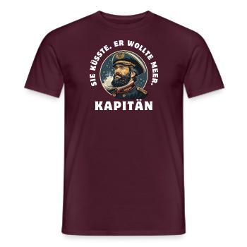Kapitän Maritim Spruch - Männer T-Shirt - Ziegelrot - Vorne - AI Model Male 178 light (178cm)
