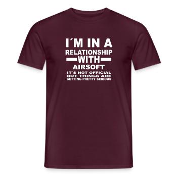relation avec AIRSOFT - T-shirt homme - rouge brique - Devant - AI Model Male 178 light (178cm)