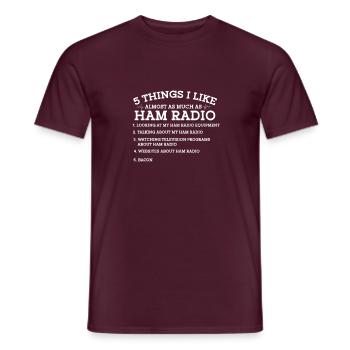Amateur Radio Radio Funker Cadeau - T-shirt homme - rouge brique - Devant - AI Model Male 178 light (178cm)
