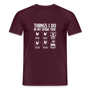 Dinge, die ich in meiner Freizeit mache: Die Hühner füttern - Männer T-Shirt - Ziegelrot - Vorne - AI Model Male 178 light (178cm)