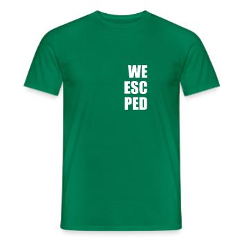 We Escaped - Wir sind entkommen - Escape Room - Männer T-Shirt - Kelly Green - Vorne - AI Model Male 178 dark (178cm)