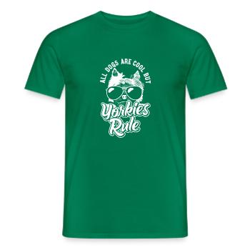 Yorkshire Terrier Yorkie Hund Geschenk - Männer T-Shirt - Kelly Green - Vorne - AI Model Male 178 dark (178cm)