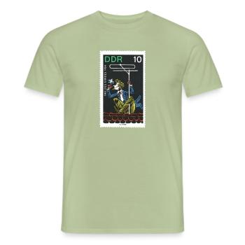Briefmarke - Männer T-Shirt - Sage - Vorne - AI Model Male 178 light (178cm)