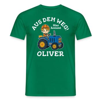 Oliver Vorname Traktor - Männer T-Shirt - Kelly Green - Vorne - AI Model Male 178 dark (178cm)