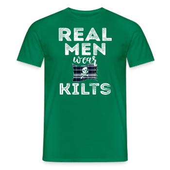 Kilt Männer Spruch Schottenrock - Männer T-Shirt - Kelly Green - Vorne - AI Model Male 178 dark (178cm)