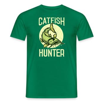 Welsjäger Fischen Wels Angler Angeln - Männer T-Shirt - Kelly Green - Vorne - AI Model Male 178 dark (178cm)