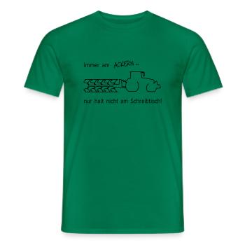 Traktor mit Pflug und Spruch Acker Landwirtschaft - Männer T-Shirt - Kelly Green - Vorne - AI Model Male 178 dark (178cm)