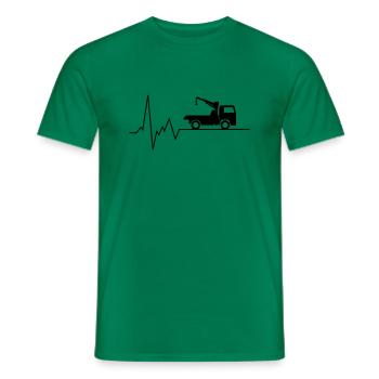 herzschlag abschleppwagen - Männer T-Shirt - Kelly Green - Vorne - AI Model Male 178 dark (178cm)