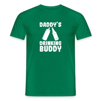 Sarcastic Baby Child Design Quota Daddy's Drinking - Men's T-Shirt - kelly green - Front - AI Model Male 178 dark (178cm)