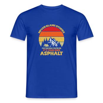 Camping Scouts Bergwanderung Waldcamper - Männer T-Shirt - Dunkelblau - Vorne - AI Model Male 178 light (178cm)