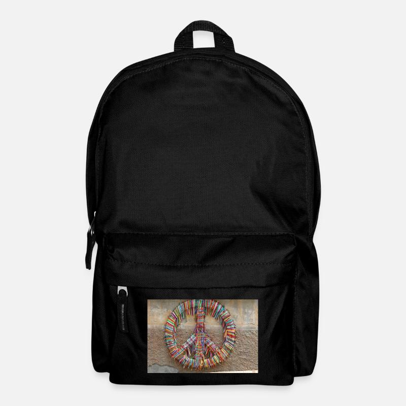 Peace is international - Rucksack - Schwarz