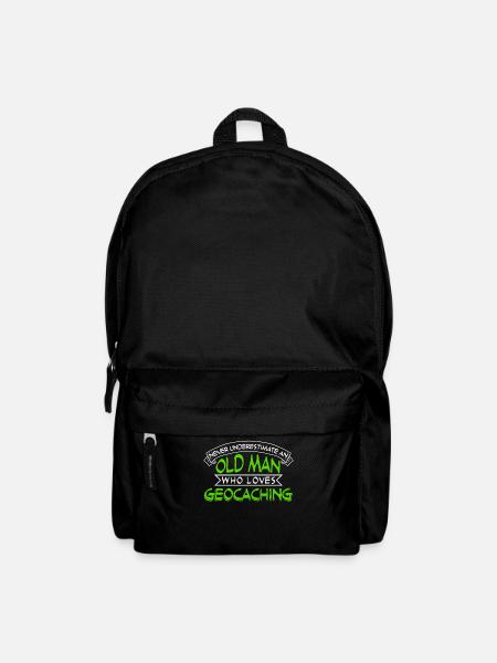 Geocacher alter Mann mit Geocache - Rucksack - Schwarz