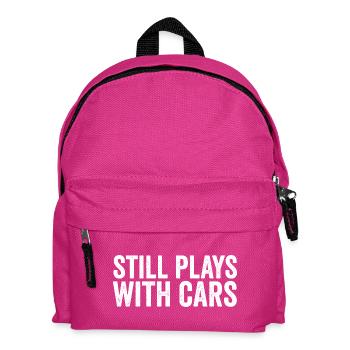 Spielt immer noch mit Autos – Lustiger Autofahrer  - Kinder Rucksack - Fuchsia - Vorne