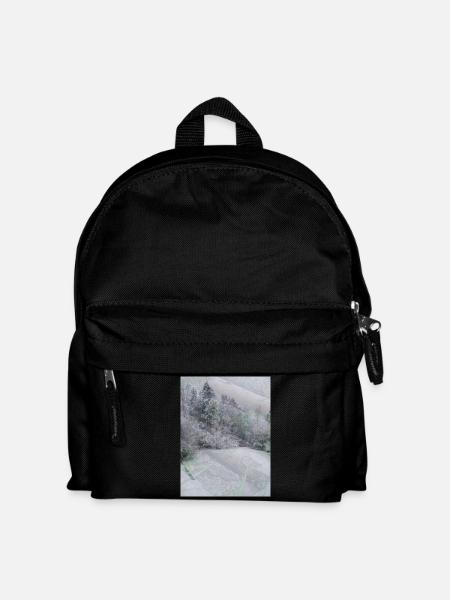 Schnee Landschaft auf Baumstämmen - Kinder Rucksack - Schwarz