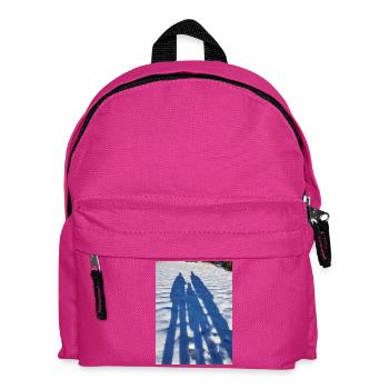 Winterschatten im Duo auf Schnee - Kinder Rucksack - Fuchsia - Vorne
