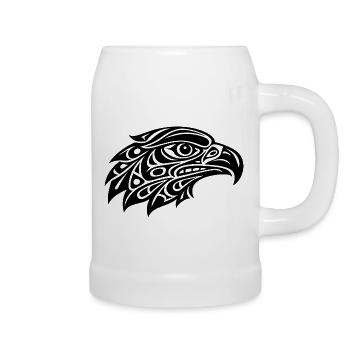Tribal Adlerkopf – Kraftvolles Schwarz-Weiß-Design - Bierkrug - Weiß - Rechts