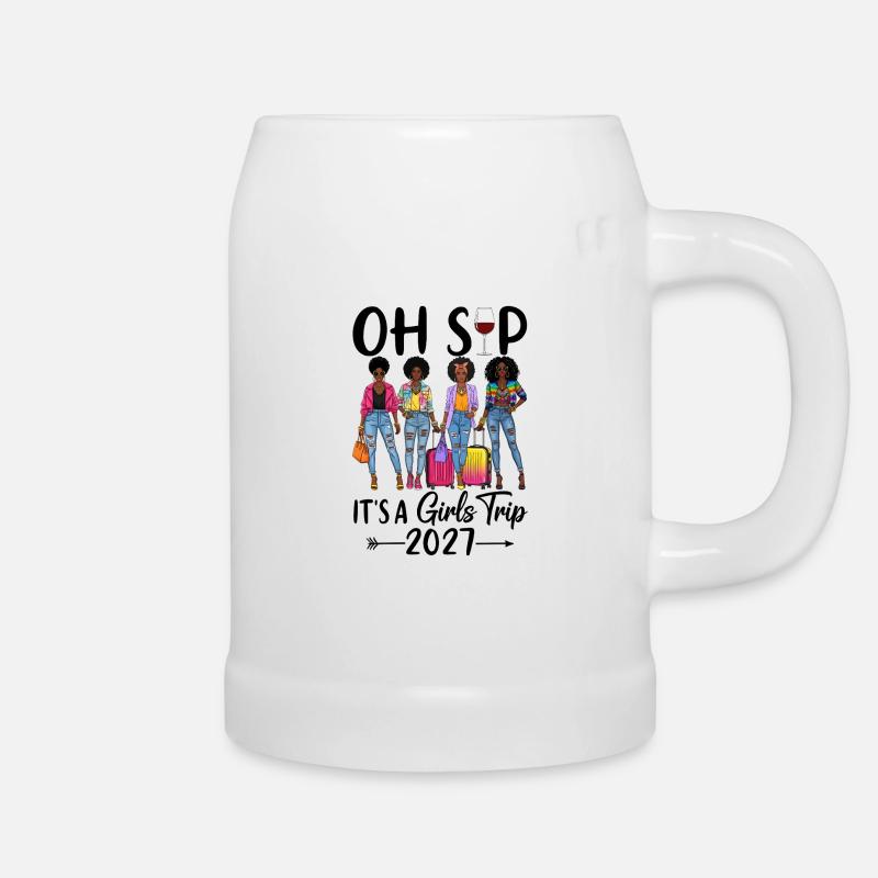 Stilvolle Reisefrauen 2027 mit bunten Outfits - Bierkrug - Weiß