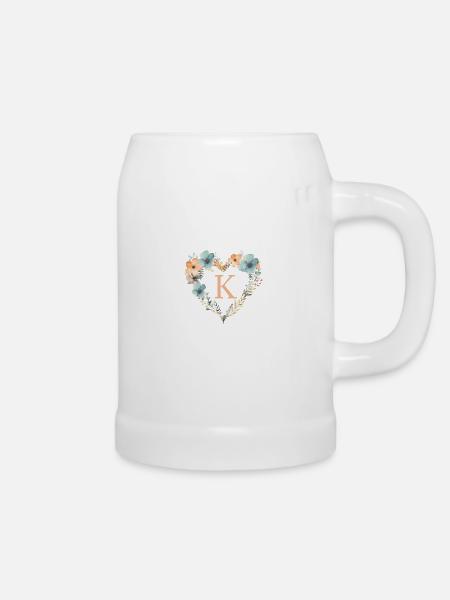 K Monogramm Herz Blumen Kranz - Bierkrug - Weiß