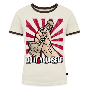 DO IT YOURSELF DILDO Strapon Umschnall Dildos - Frauen Kontrast-T-Shirt - Off-White/Dunkelbraun - Vorne - AI Model Female 172 dark (172cm)