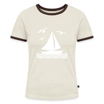 Segelboot auf dem Meer - Frauen Kontrast-T-Shirt - Off-White/Dunkelbraun - Vorne - AI Model Female 172 dark (172cm)