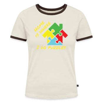 Puzzle Lover Home ist, wo ich Puzzles mache - Frauen Kontrast-T-Shirt - Off-White/Dunkelbraun - Vorne - AI Model Female 172 dark (172cm)