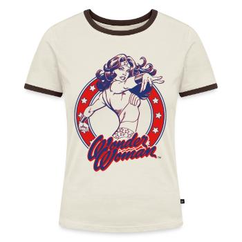 Wonder Woman Kreis Sterne - Frauen Kontrast-T-Shirt - Off-White/Dunkelbraun - Vorne - AI Model Female 172 dark (172cm)