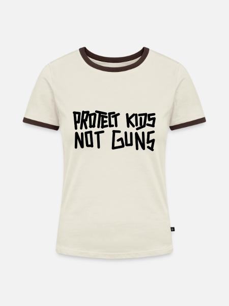 protect kids - Frauen Kontrast-T-Shirt - Off-White/Dunkelbraun