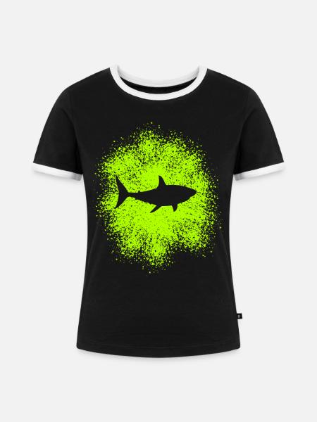 Hai Haifisch im Ozean - Frauen Kontrast-T-Shirt - Schwarz/Weiß