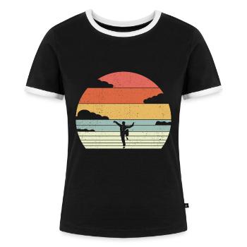 Kung Fu - Frauen Kontrast-T-Shirt - Schwarz/Weiß - Vorne - Selfina (174cm)