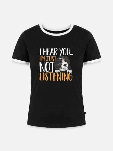 Bernedoodle Hund - Frauen Kontrast-T-Shirt - Schwarz/Weiß