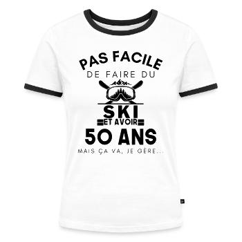 Pas facile faire du ski anniversaire 50 ans SKIEUR - T-shirt contrasté Femme - blanc/noir - Devant - Selfina (174cm)