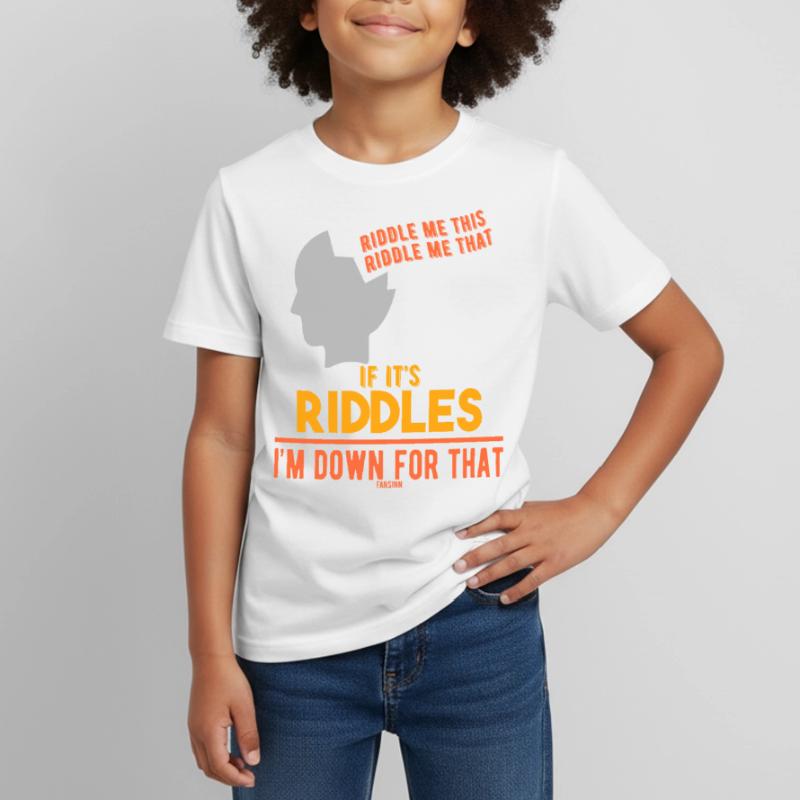 Solving puzzles Kids' T-Shirt