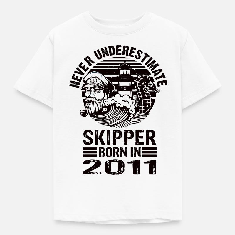 Underskatta aldrig Skipper född 2011 - T-shirt barn - vit