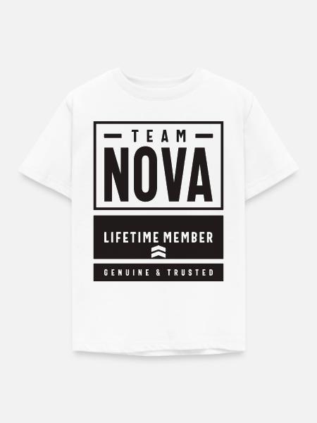 Benutzerdefinierter Name von Nova - Kinder T-Shirt - Weiß