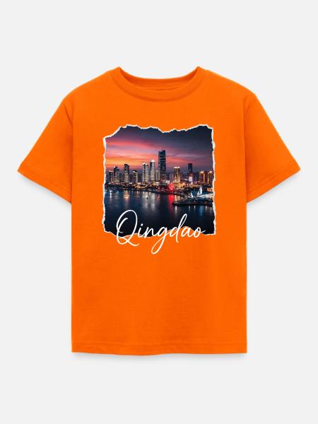Qingdao Abend Skyline - Kinder T-Shirt - Orange