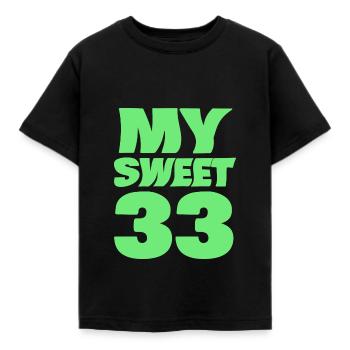 Sweet 33 - Kinder T-Shirt - Schwarz - Vorne - AI Model Kid Female (0cm)