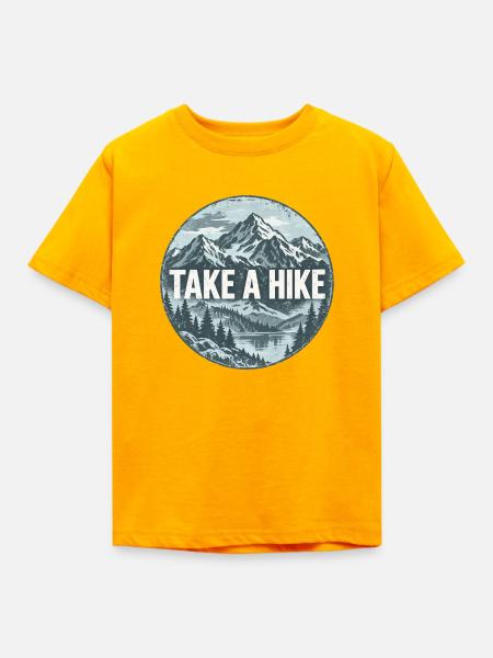 Take a Hike Berglandschaft Runddesign - Kinder T-Shirt - Gold