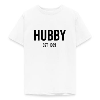 Hubby Est 1989 - T-shirt Ado - blanc - Devant - AI Model Teenager Male dark (155cm)