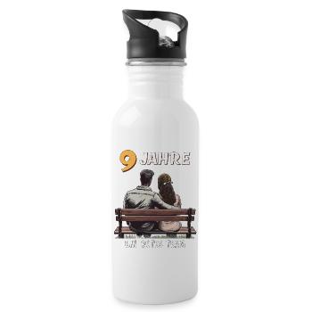 9 YEARS A GOOD TEAM MAN WOMAN - Water bottle with straw - white - Right