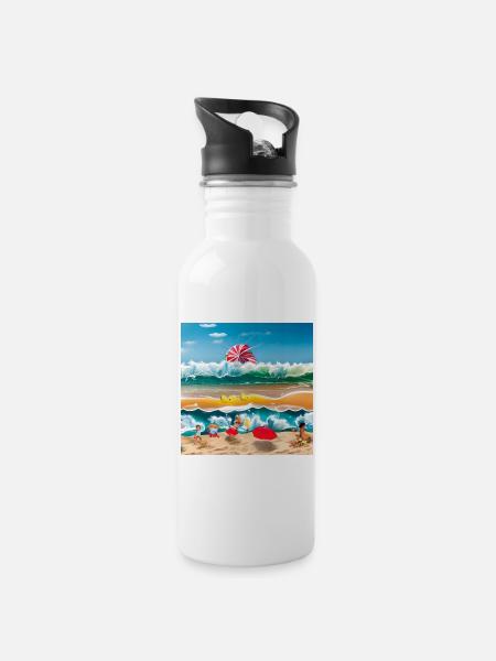 children playing at sea side - Water bottle with straw - white