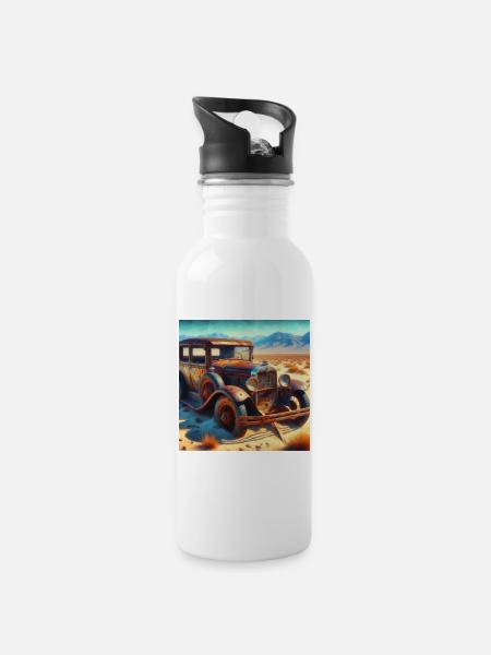 Vintage car wreck in the desert - Water bottle with straw - white