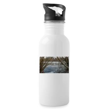 Winter at the lake with ice - Water bottle with straw - white - Right