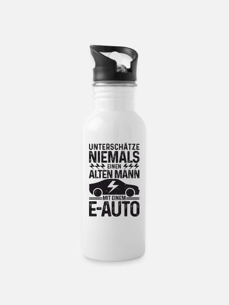 Unterschätze niemals einen Alten Mann mit E-Auto - Trinkflasche mit integriertem Trinkhalm - Weiß