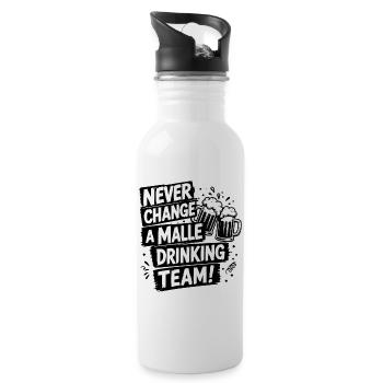 Malle 2026 Never Change A Malle Drinking Team - Trinkflasche mit integriertem Trinkhalm - Weiß - Rechts